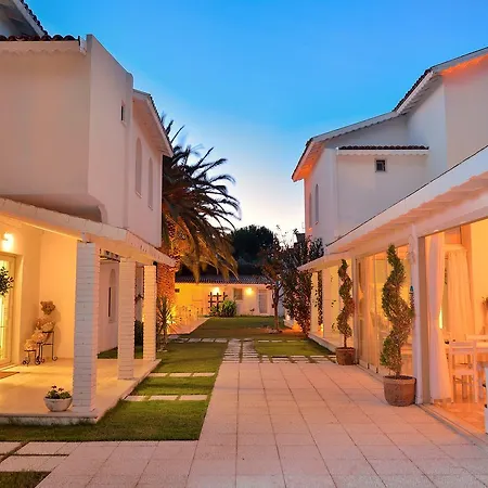 Blanche Hotel *