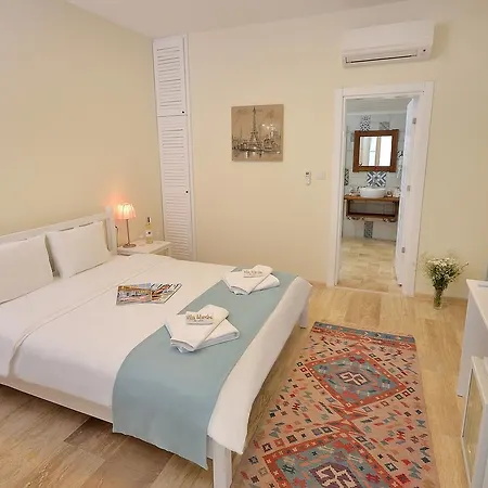 Blanche Hotel